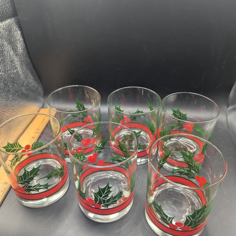 Vintage Set of 6 Libby Christmas Holly & Berries 10 oz  Rocks Low Ball Glasses